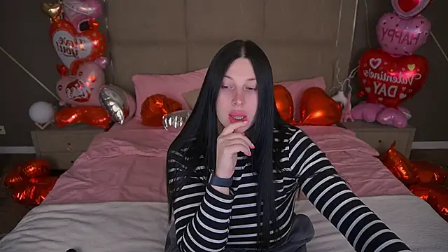 Snapshot of ArianaDarkk chatting on February 10, 2026, 9:03 pm ArianaDarkk online show from February 10, 2026, 9:03 pm