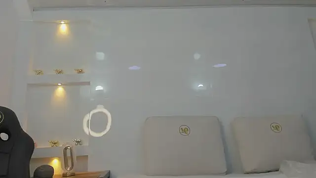 Dalia-Prada online show from April 16, 2026, 3:29 am