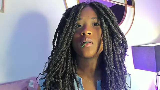 Snapshot of Anneth__M chatting on March 8, 2025, 7:42 pm Anneth M online show from March 8, 2025, 7:42 pm