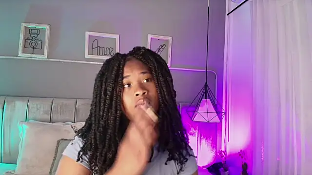 Snapshot of Anneth__M chatting on March 22, 2025, 7:53 pm Anneth M online show from March 22, 2025, 7:53 pm