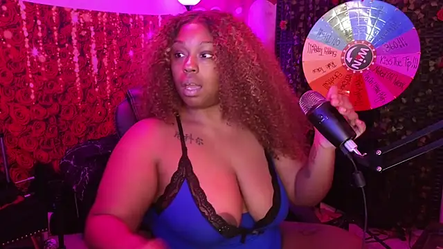 Snapshot of cheriserozequeen chatting on June 5, 2026, 2:01 pm cheriserozequeen online show from June 5, 2026, 2:01 pm