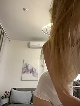 Ketitull online show from February 16, 2025, 6:43 pm