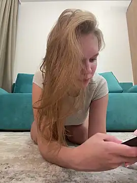 Ketitull online show from October 8, 2025, 7:54 am