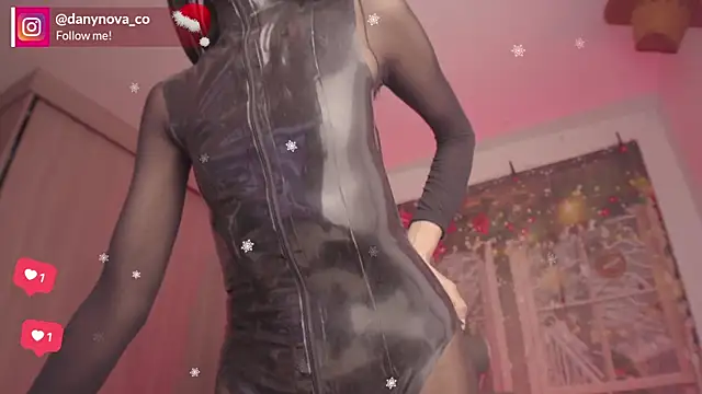 DanyNova Co online show from December 15, 2025, 9:09 pm