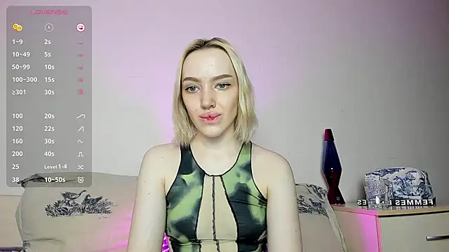 Snapshot of cheryl_mason chatting on February 19, 2025, 8:52 pm cheryl mason online show from February 19, 2025, 8:52 pm