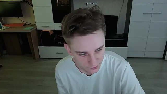 angryzan online show from February 9, 2026, 6:11 am