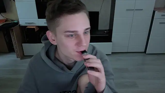 Snapshot of angryzan chatting on November 26, 2025, 6:57 am angryzan online show from November 26, 2025, 6:57 am