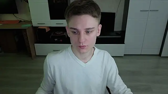 angryzan online show from February 6, 2026, 5:03 am