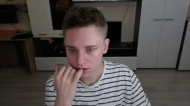 Snapshot of angryzan chatting on November 7, 2025, 7:02 am angryzan online show from November 7, 2025, 7:02 am