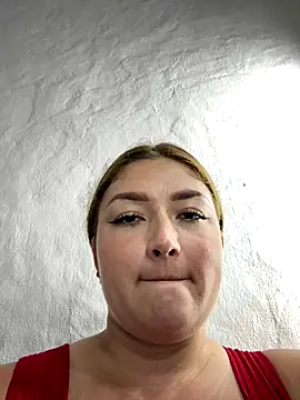 Snapshot of Sofia_Queen17 chatting on October 9, 2025, 1:28 am Sofia Queen17 online show from October 9, 2025, 1:28 am