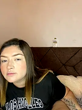 Snapshot of Sofia_Queen17 chatting on September 14, 2025, 10:48 am Sofia Queen17 online show from September 14, 2025, 10:48 am