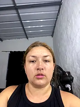 Snapshot of Sofia_Queen17 chatting on October 8, 2025, 12:12 am Sofia Queen17 online show from October 8, 2025, 12:12 am