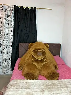 Snapshot of Sofia_Queen17 chatting on February 8, 2026, 11:08 am Sofia Queen17 online show from February 8, 2026, 11:08 am