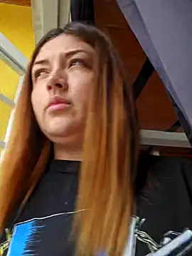 Snapshot of Sofia_Queen17 chatting on February 14, 2025, 1:18 pm Sofia Queen17 online show from February 14, 2025, 1:18 pm