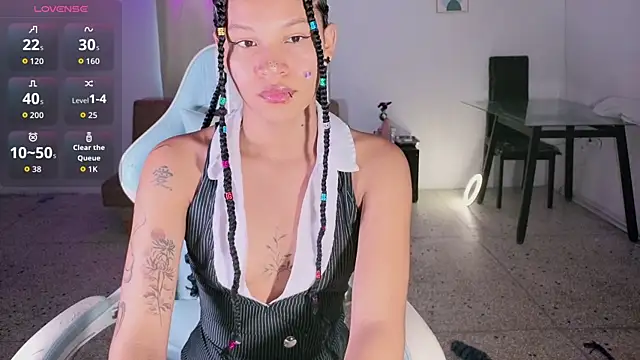 Peggy Funn online show from October 19, 2025, 10:12 pm