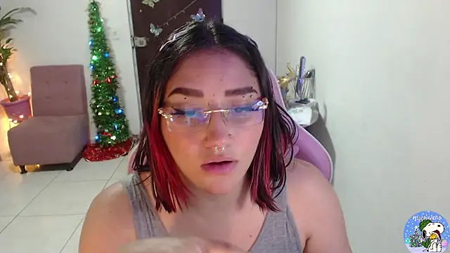 Snapshot of littleangel1_m chatting on January 7, 2025, 2:20 am littleangel1 m online show from January 7, 2025, 2:20 am
