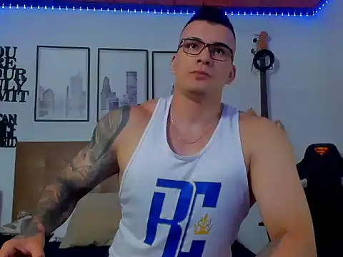 seancarreraa online show from November 6, 2025, 5:17 pm