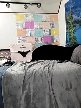 Venus22cumin online show from November 20, 2025, 4:02 am