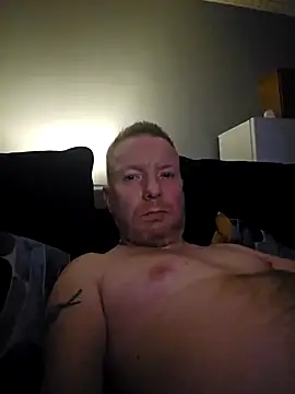 walker1979 online show from October 18, 2025, 12:12 am