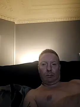 walker1979 online show from October 31, 2025, 10:05 pm