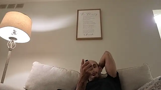 hailzeffn online show from September 20, 2025, 1:10 am