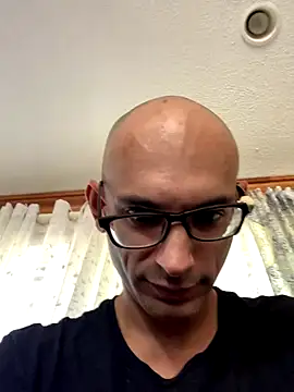 hailzeffn online show from September 28, 2025, 3:19 pm