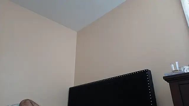 hailzeffn online show from October 4, 2025, 5:14 pm