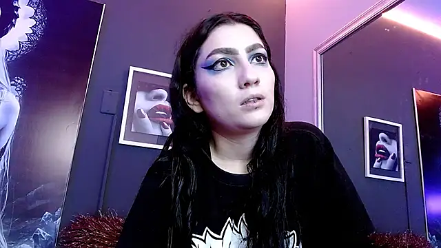 Snapshot of sophy_rock chatting on February 27, 2025, 2:00 pm sophy rock online show from February 27, 2025, 2:00 pm