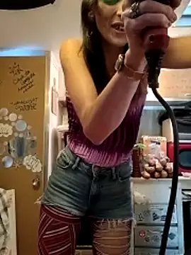 Snapshot of whitetrashdirtyslut chatting on May 5, 2026, 7:06 pm whitetrashdirtyslut online show from May 5, 2026, 7:06 pm