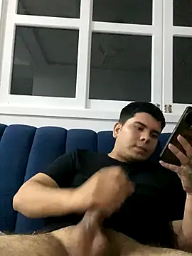 juanalge26 online show from September 14, 2025, 4:13 am