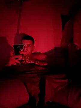 juanalge26 online show from February 15, 2026, 1:28 am