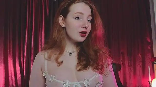 Snapshot of Miss_Ida_ chatting on December 2, 2024, 5:32 pm Miss Ida online show from December 2, 2024, 5:32 pm