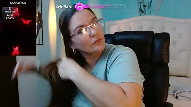 MsJossie online show from September 24, 2025, 3:24 am