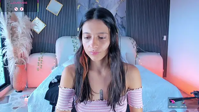 Agathaargent  online show from January 5, 2026, 5:27 pm