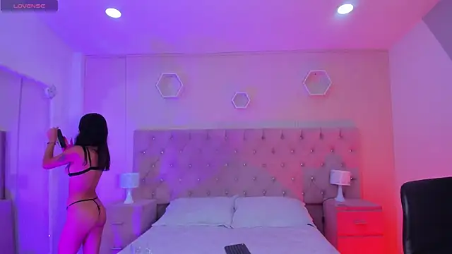 Agathaargent  online show from November 23, 2025, 5:06 am