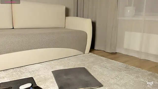 AmelinaLove online show from January 14, 2026, 1:31 am