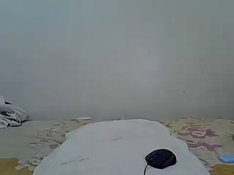 Snapshot of THUEBA17 chatting on February 26, 2025, 12:09 am THUEBA17 online show from February 26, 2025, 12:09 am