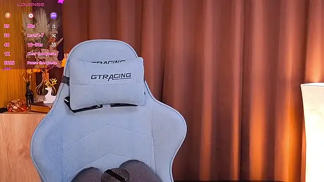 HARU-outdoor-x online show from March 7, 2026, 2:11 pm