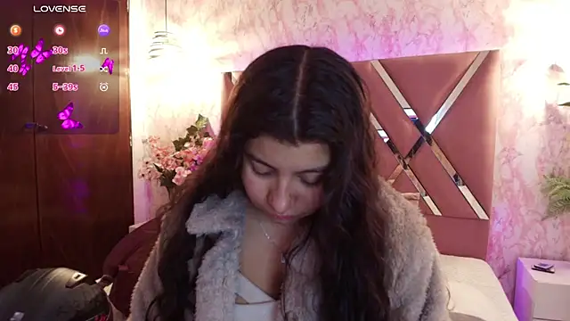 Miaa Smiith1 online show from February 25, 2025, 12:05 pm