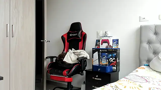 jacob firexx online show from October 31, 2025, 2:13 pm