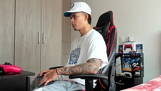 jacob firexx online show from November 2, 2025, 4:12 pm