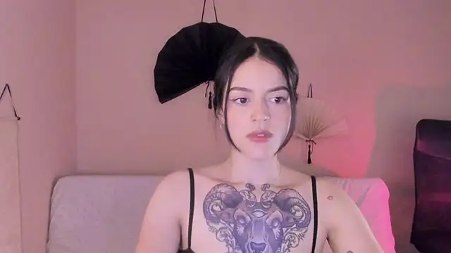 phoenix xx online show from April 13, 2026, 1:26 pm