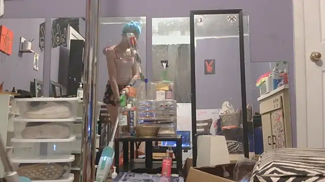 watermellonpussy online show from October 8, 2025, 4:47 am