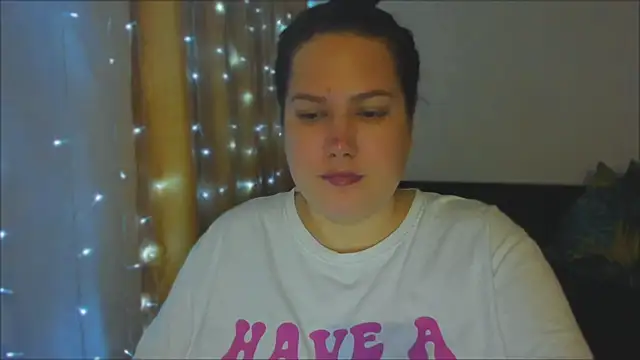 Snapshot of _madalexa_ chatting on October 7, 2025, 9:38 pm madalexa online show from October 7, 2025, 9:38 pm