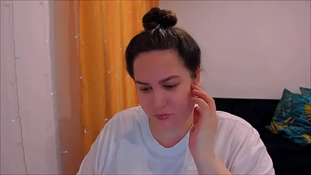 Snapshot of _madalexa_ chatting on February 2, 2025, 6:36 am madalexa online show from February 2, 2025, 6:36 am