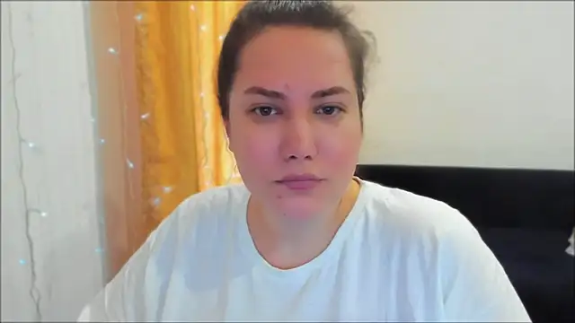 Snapshot of _madalexa_ chatting on April 3, 2026, 2:01 pm madalexa online show from April 3, 2026, 2:01 pm