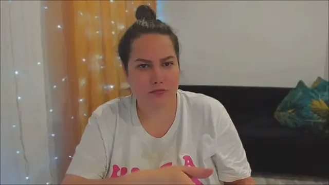 Snapshot of _madalexa_ chatting on September 14, 2025, 5:57 pm madalexa online show from September 14, 2025, 5:57 pm