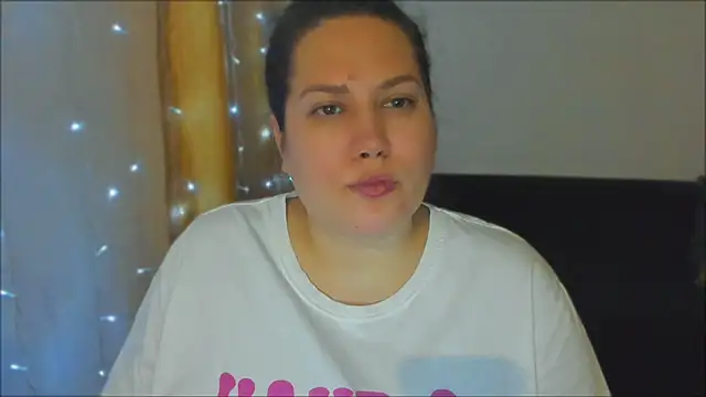 Snapshot of _madalexa_ chatting on November 11, 2025, 8:36 pm madalexa online show from November 11, 2025, 8:36 pm