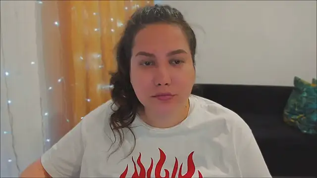 Snapshot of _madalexa_ chatting on September 15, 2025, 5:24 pm madalexa online show from September 15, 2025, 5:24 pm