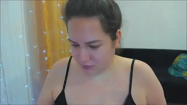 Snapshot of _madalexa_ chatting on October 30, 2025, 6:16 pm madalexa online show from October 30, 2025, 6:16 pm